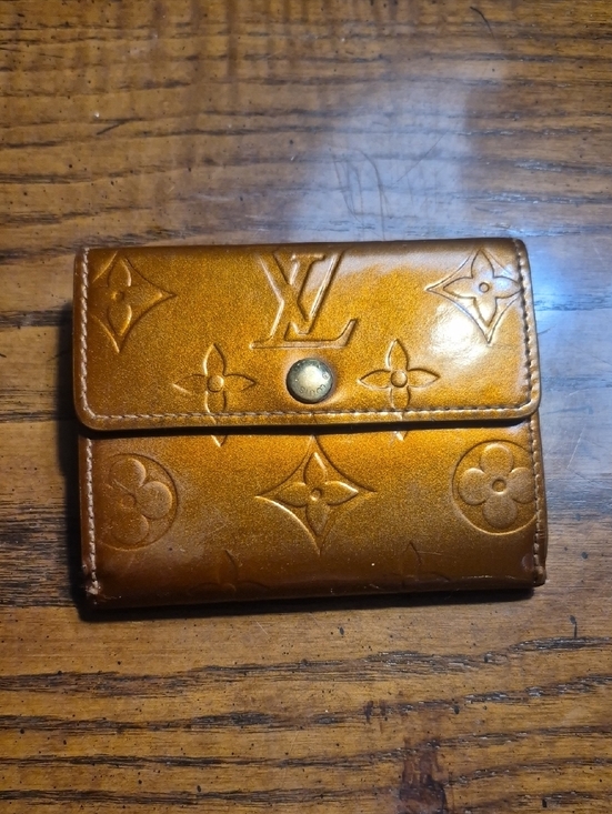 Louis Vuitton Handbags - Louis Vuitton Vernis Elise Compact Wallet Bronze